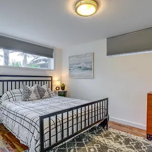 Apartment Bright And Beautiful Apt, 6 Mi To Dtwn Seattle!, Seattle