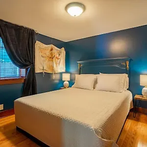 Bed & Breakfast Charming 1bd In Capitol Hill - Foxglove, Seattle